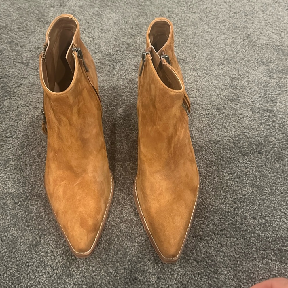 Sam Edelman short suede boots